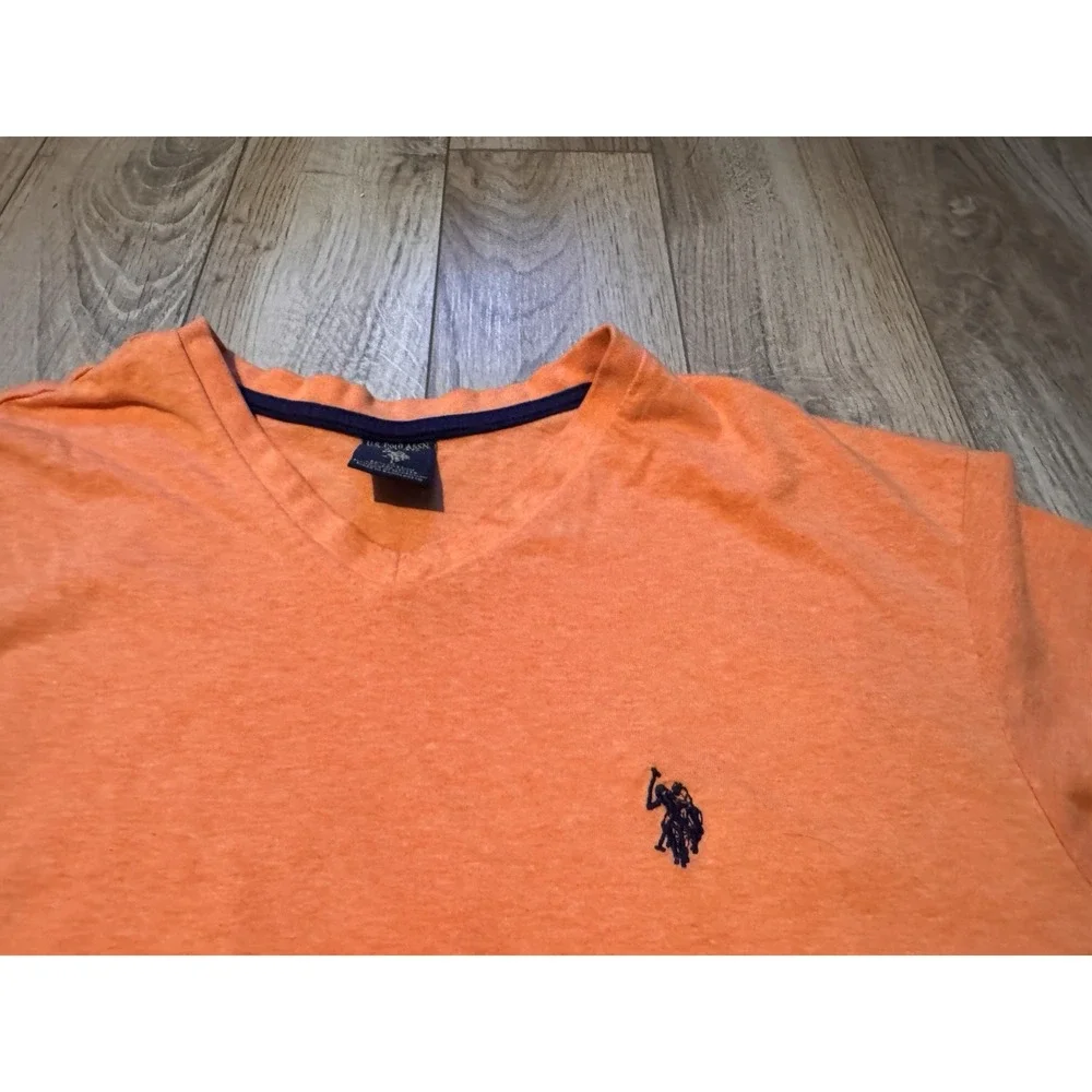 US‎ Polo Assn Mens V-Neck T-Shirt Large Orange Heathered Short Sleeve Logo